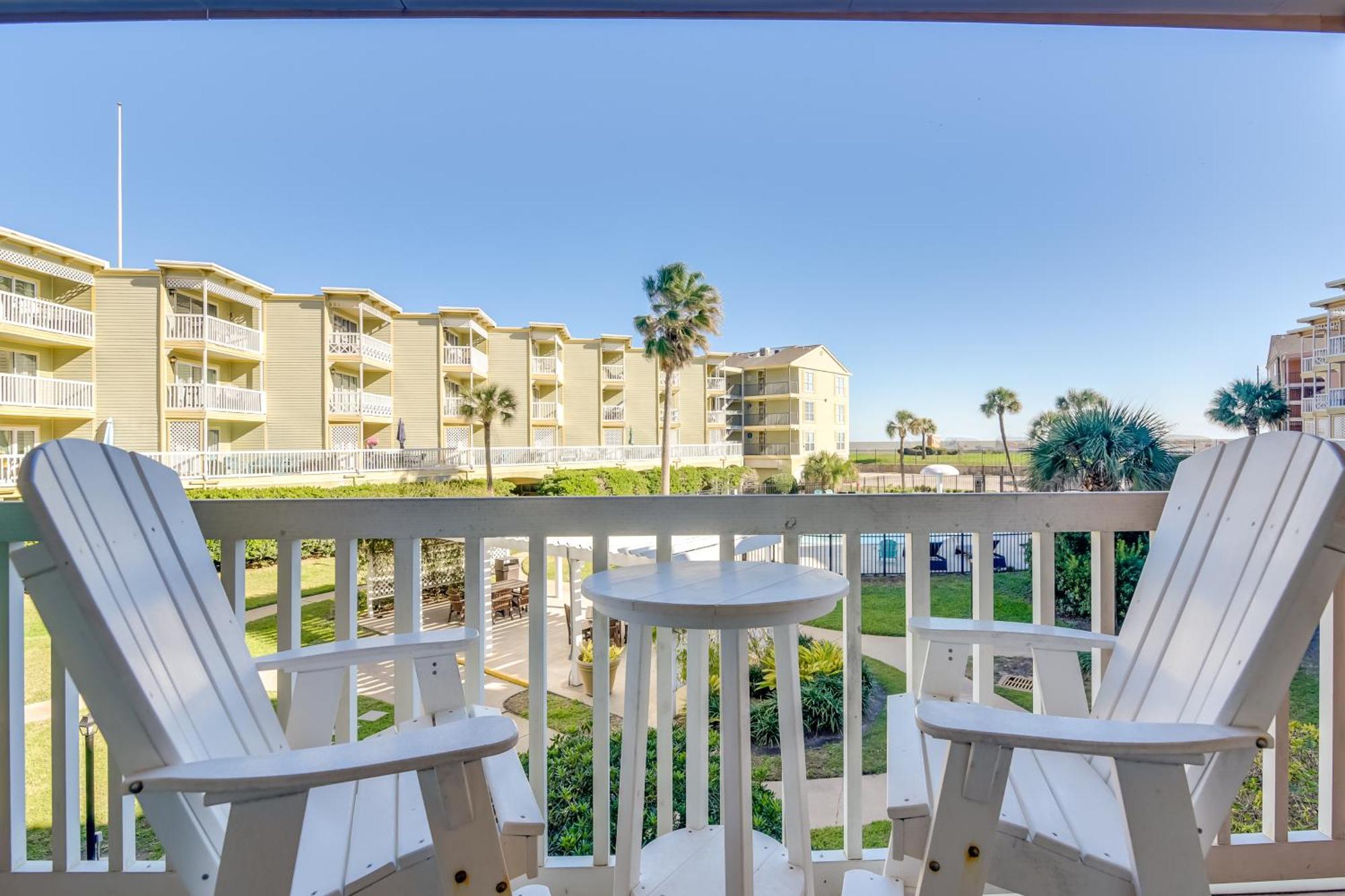 Coastal Galveston Condo Walk To Shoreline! Luaran gambar